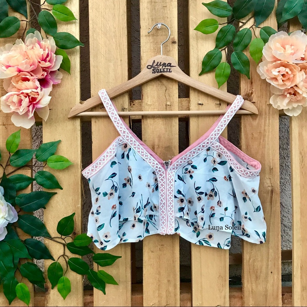 LF Woven Off-Shoulder Floral Top